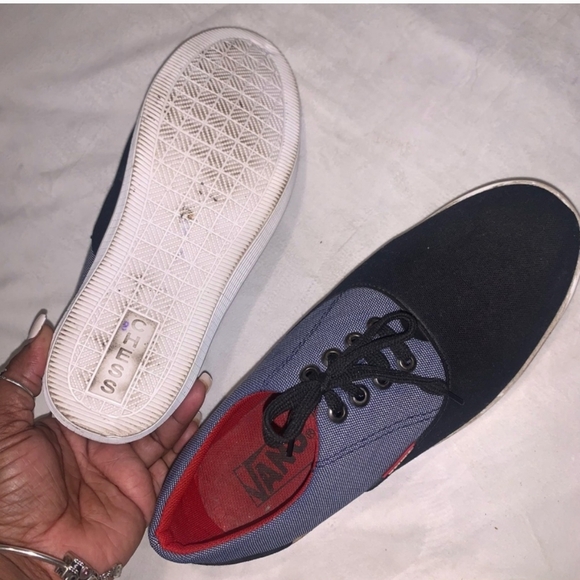 VANS MEN Size 7 - Picture 4 of 4